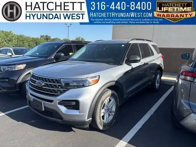 2023 Ford Explorer XLT 4WD's photo