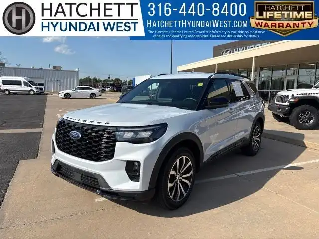2026 Ford Explorer ST-LINE 4WD's photo