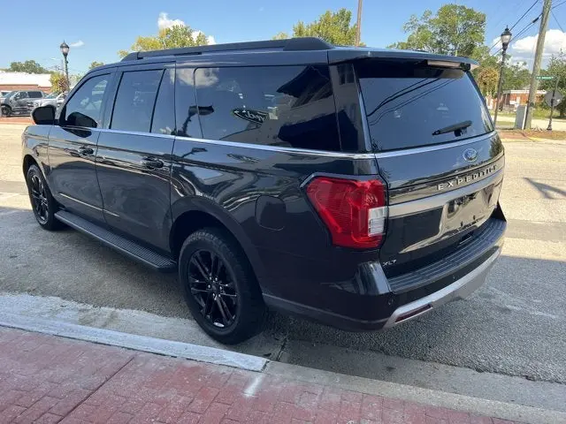 2024 Ford Expedition XLT 4WD MAX photo 3