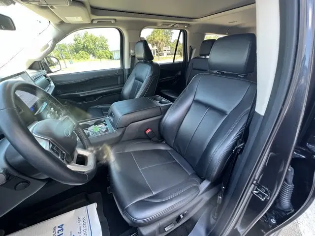 2024 Ford Expedition XLT 4WD MAX photo 5