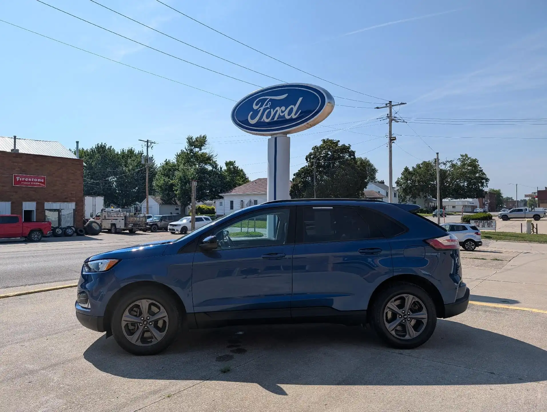 2023 Ford Edge SEL AWD's photo