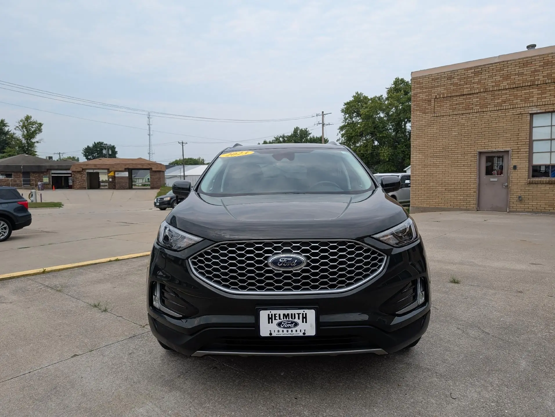 2023 Ford Edge SEL AWD photo 3