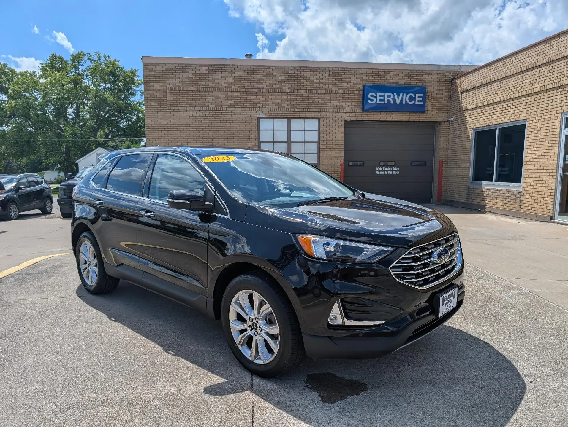 2023 Ford Edge Titanium AWD photo 4