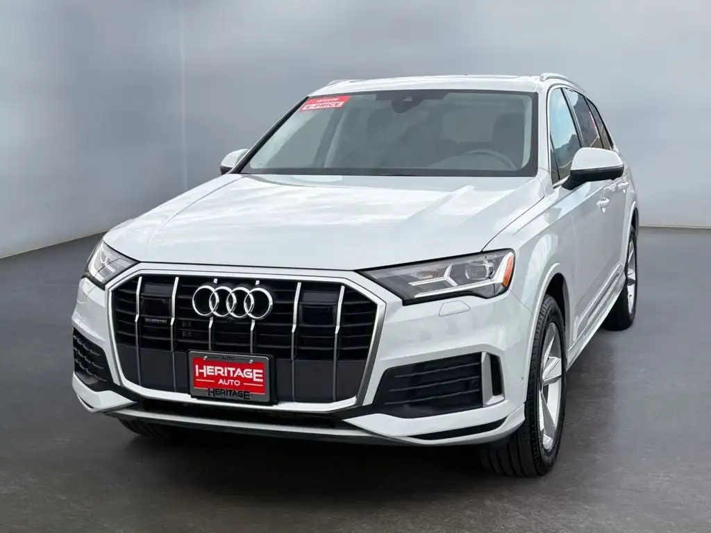 2023 Audi Q7 45 Premium Plus quattro Tiptronic's photo