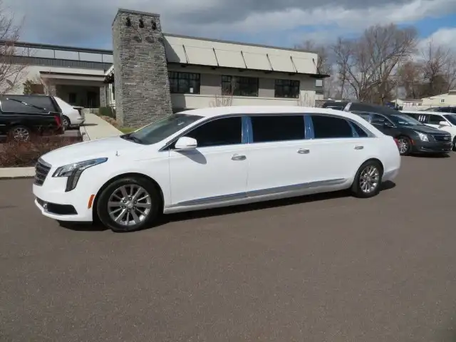 2019 Cadillac XTS's photo