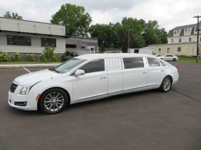2017 Cadillac XTS's photo
