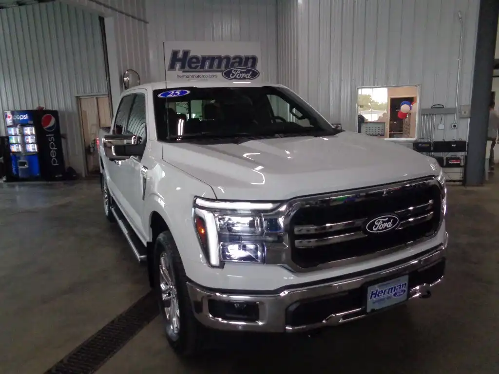 2025 Ford F-150 Lariat 4x4 SuperCrew 5-1/2 Box's photo