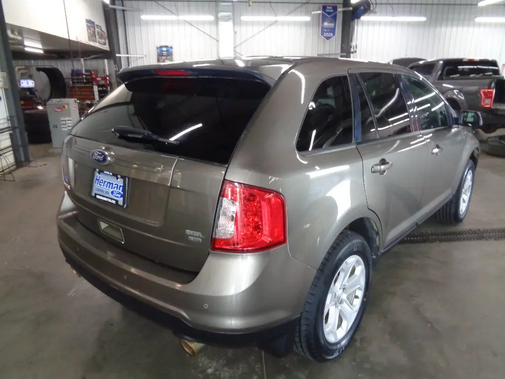 2013 Ford Edge SEL AWD photo 3