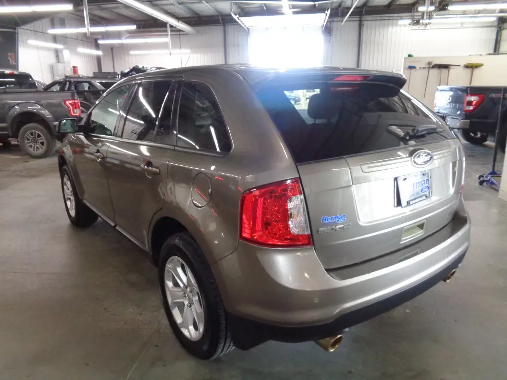 2013 Ford Edge SEL AWD photo 4