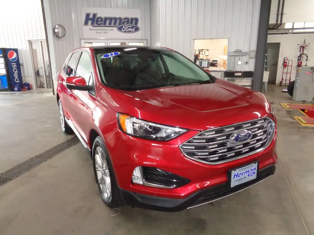 2022 Ford Edge Titanium AWD's photo