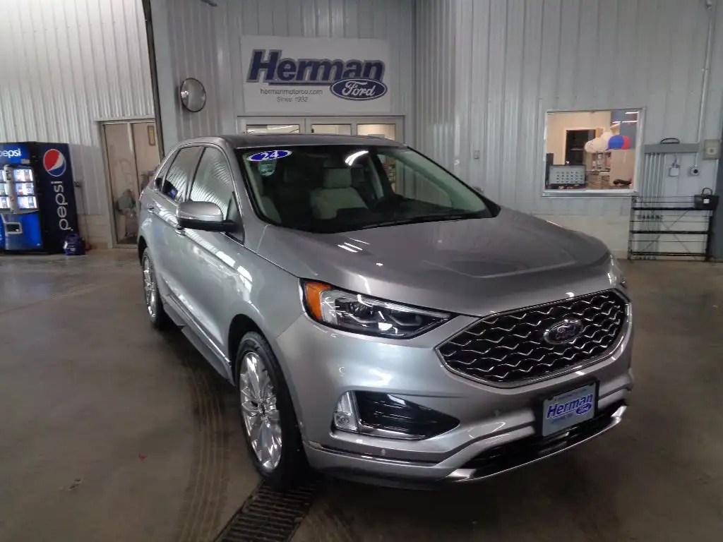 2024 Ford Edge Titanium AWD's photo