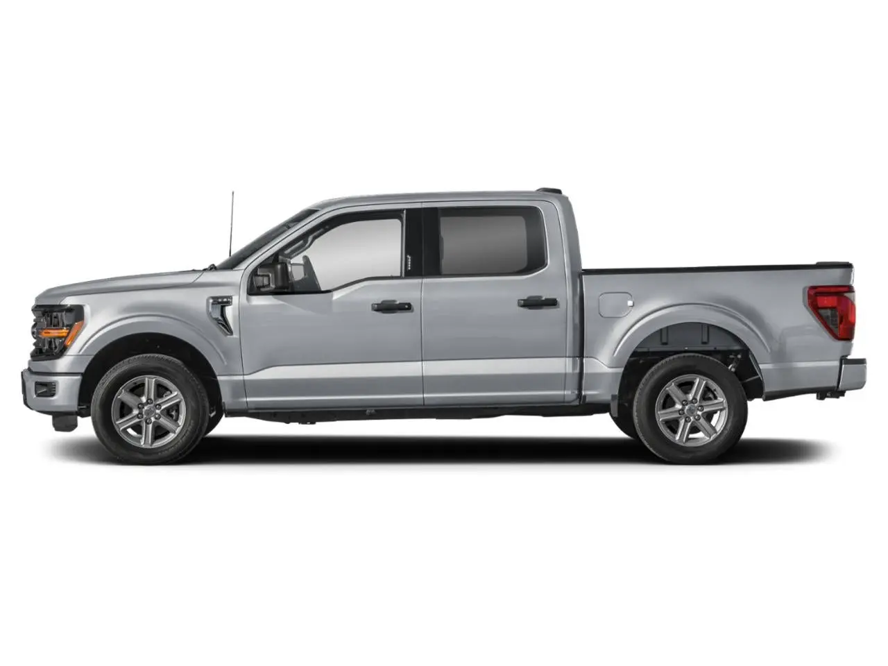 2026 Ford F-150 XLT 4x4 SuperCrew 5-1/2 Box photo 5