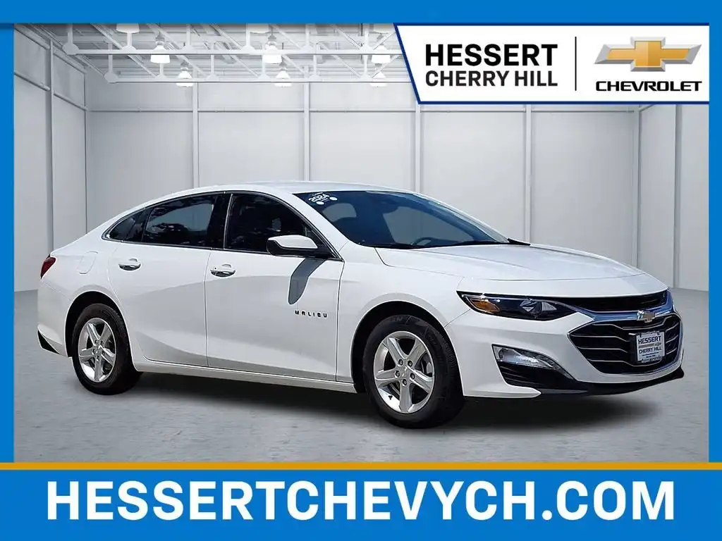 2024 Chevrolet Malibu 1LT's photo