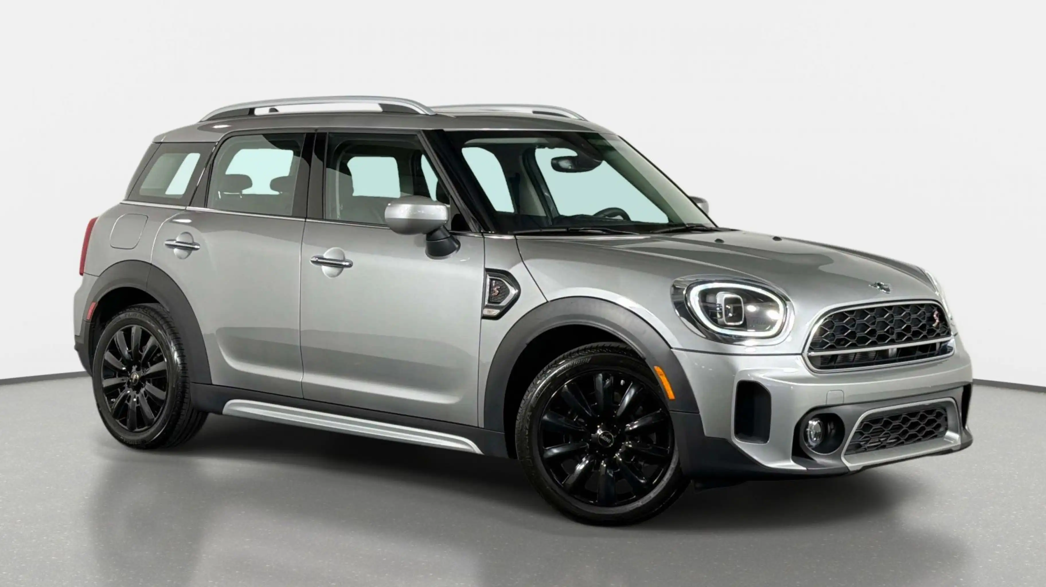 2024 MINI Countryman Cooper S's photo