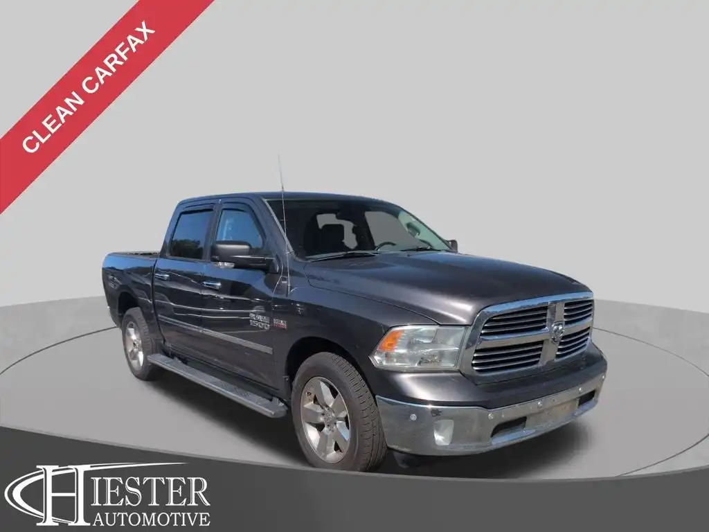 2017 RAM 1500 Big Horn 4x4 Crew Cab 5'7's photo