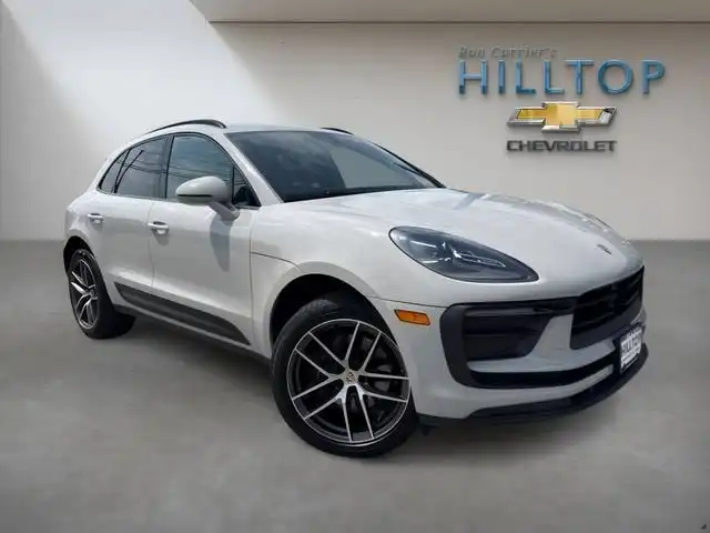 2023 Porsche Macan Base's photo