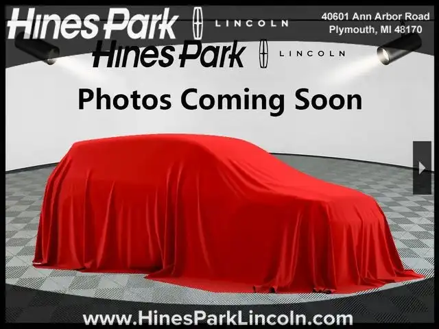 2016 Ford Focus Sedan SE's photo