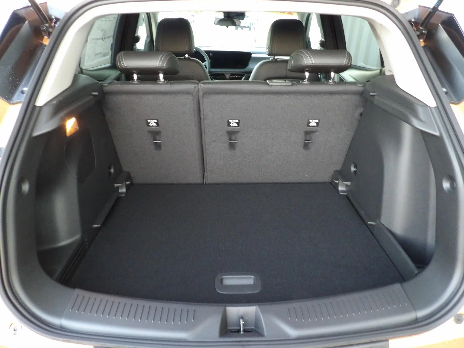 2026 Buick Encore GX Preferred AWD photo 5