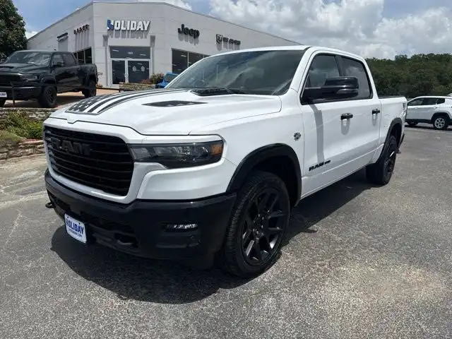 2026 RAM 1500 Laramie 4x4 Crew Cab 5'7's photo