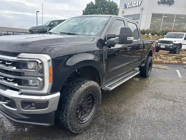 2023 Ford F-250 Lariat 4x4 Crew Cab 6-3/4' Box's photo