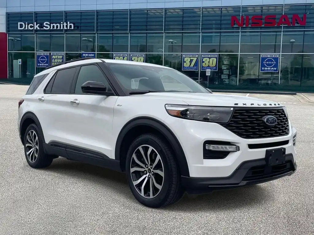 2023 Ford Explorer ST-LINE RWD's photo