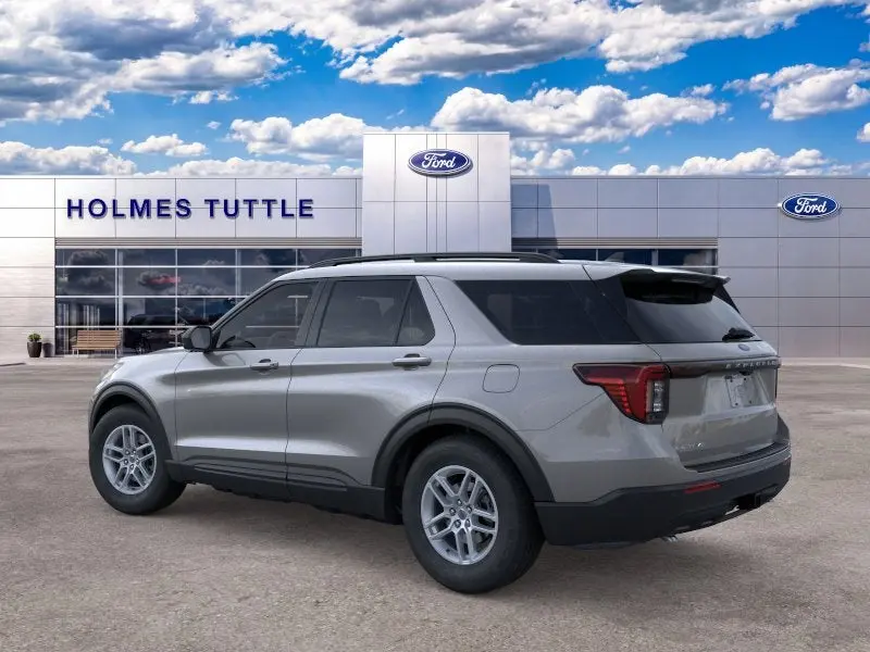 2026 Ford Explorer undefined photo 4