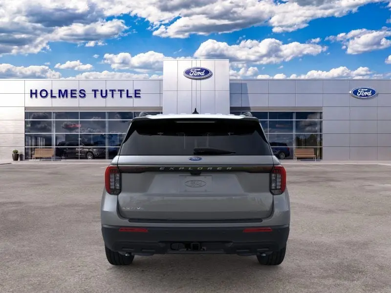 2026 Ford Explorer undefined photo 5