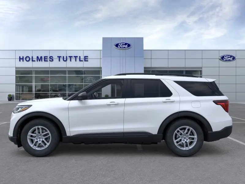2026 Ford Explorer Active 4WD photo 3