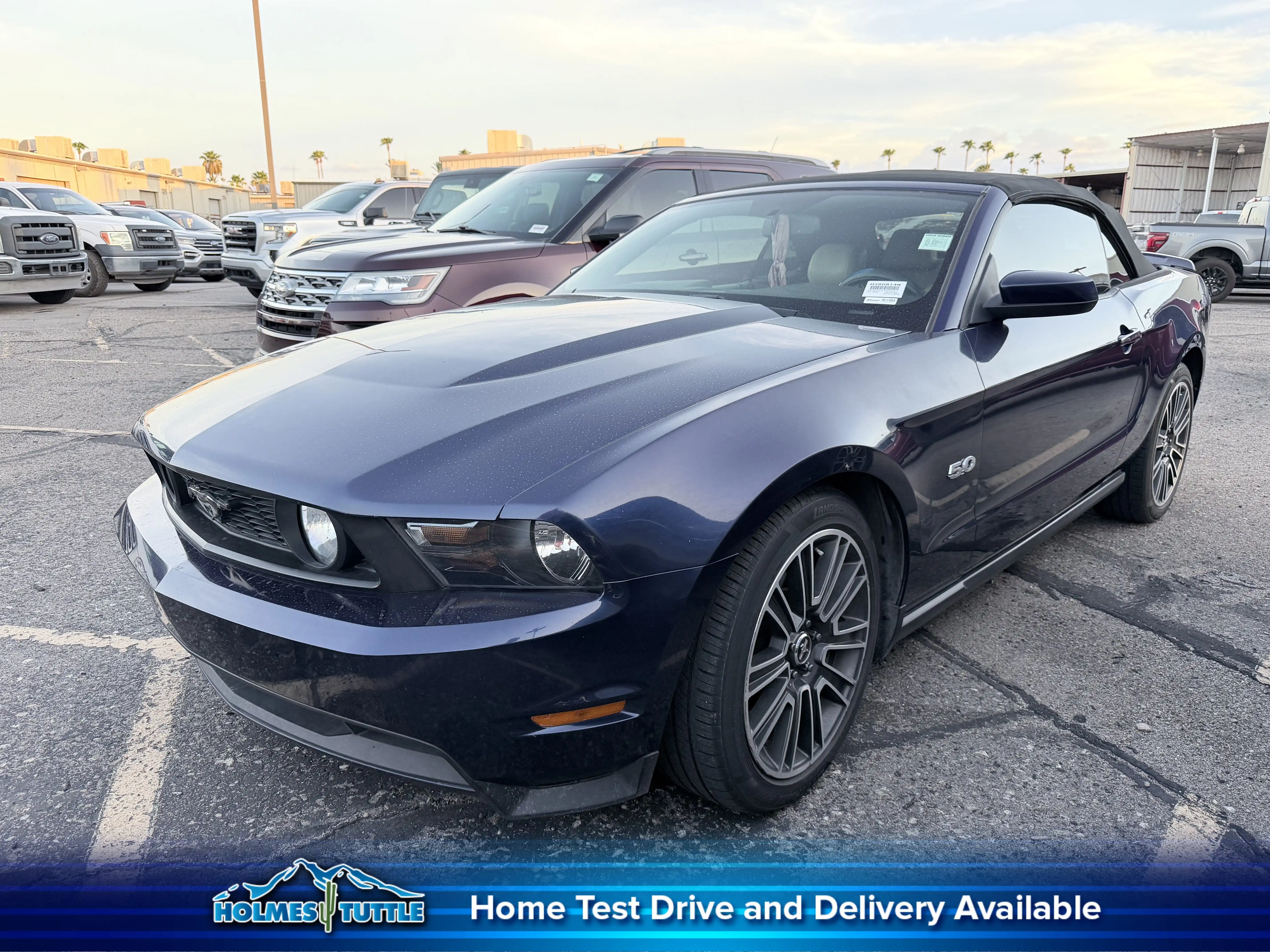 2012 Ford Mustang GT Premium's photo