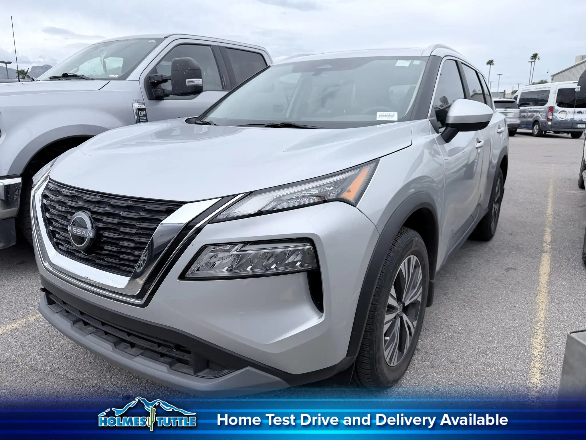 2023 Nissan Rogue SV FWD's photo