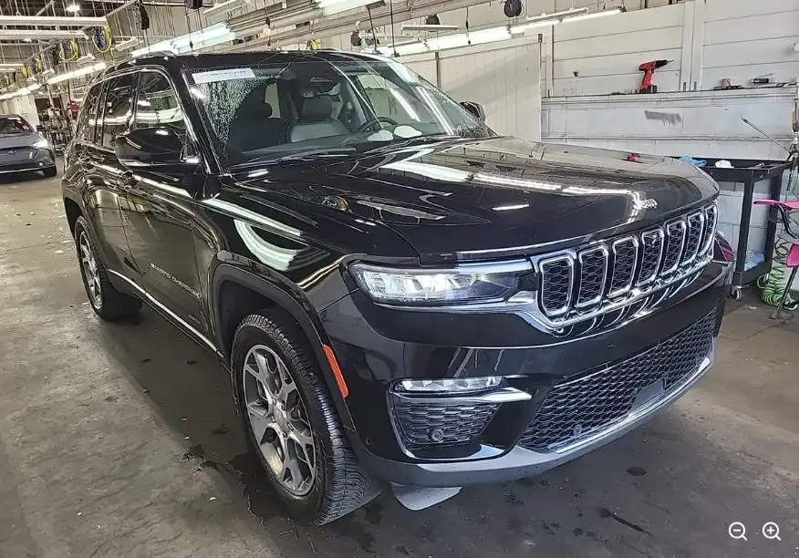 2023 Jeep Grand Cherokee Limited's photo