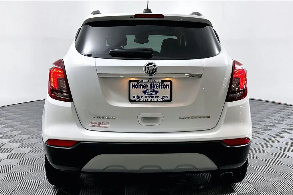 2018 Buick Encore Preferred photo 4