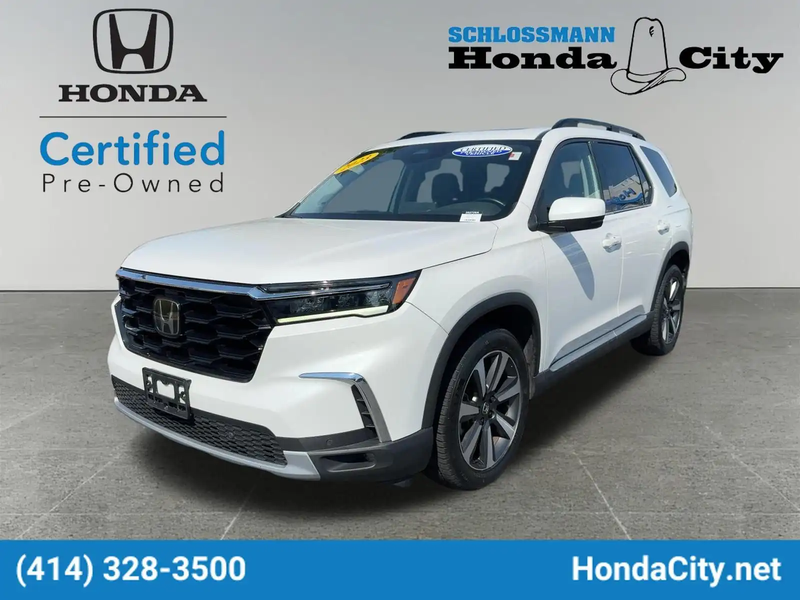 2023 Honda Pilot Touring AWD's photo