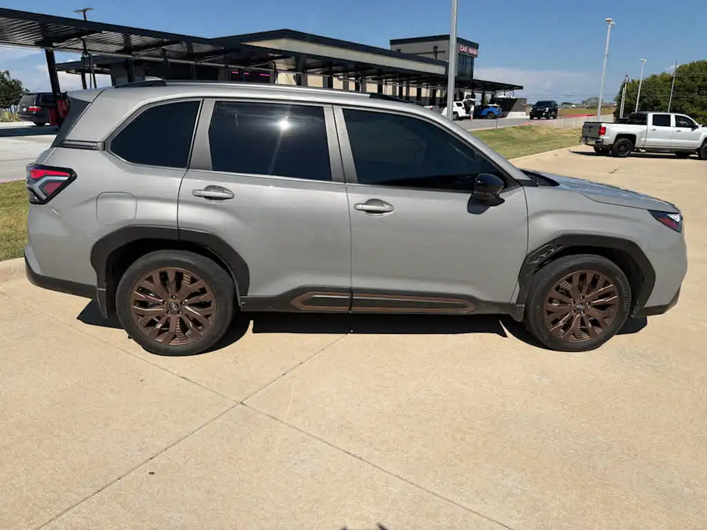 2025 Subaru Forester Sport's photo