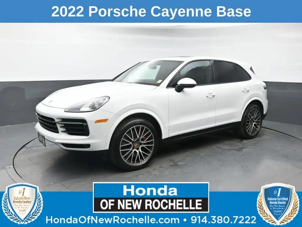 2022 Porsche Cayenne Base's photo
