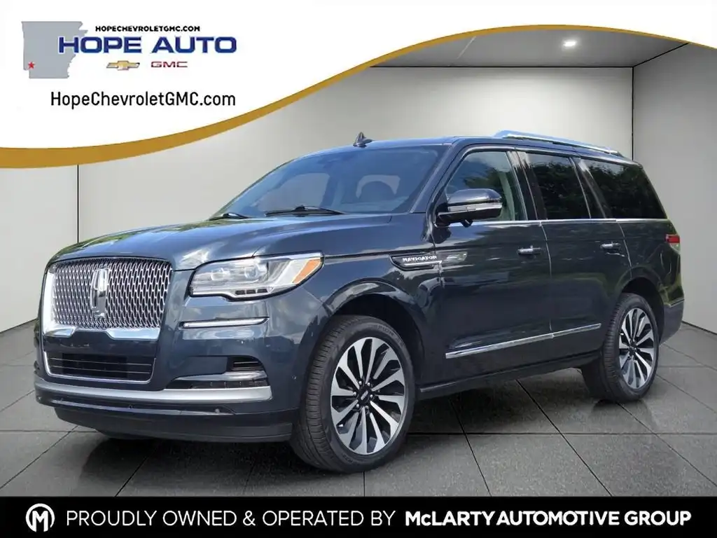 2024 Lincoln Navigator Reserve 4WD's photo