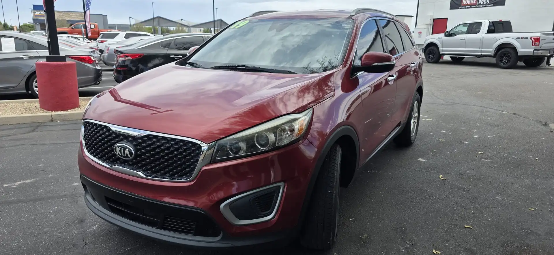 2017 Kia Sorento LX AT's photo
