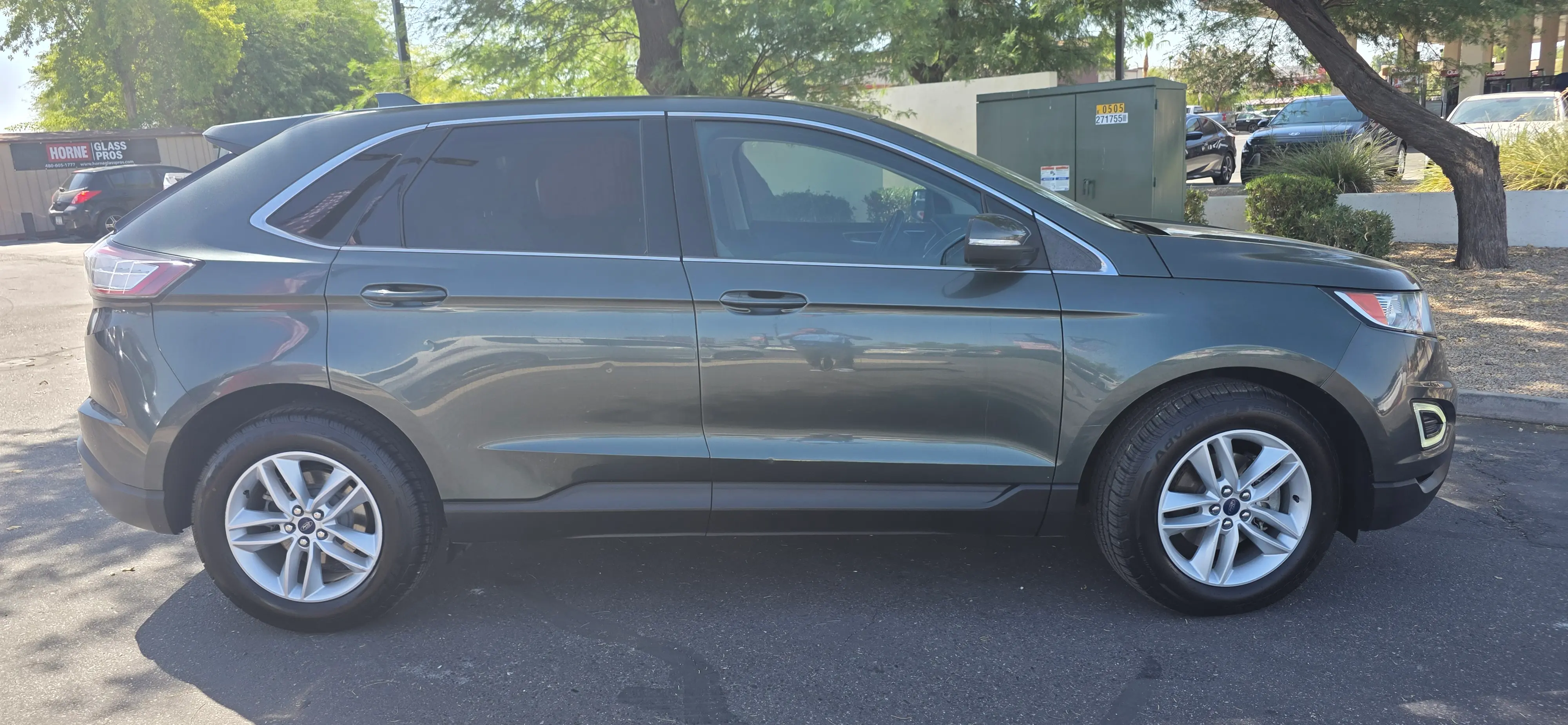 2015 Ford Edge SEL photo 4