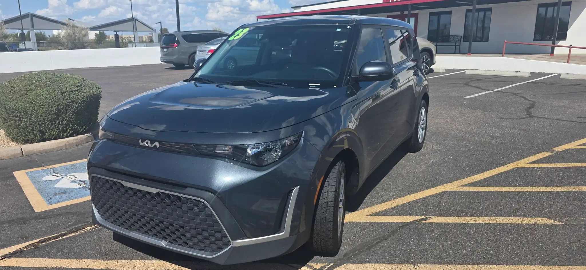 2023 Kia Soul 2.0 LX IVT's photo