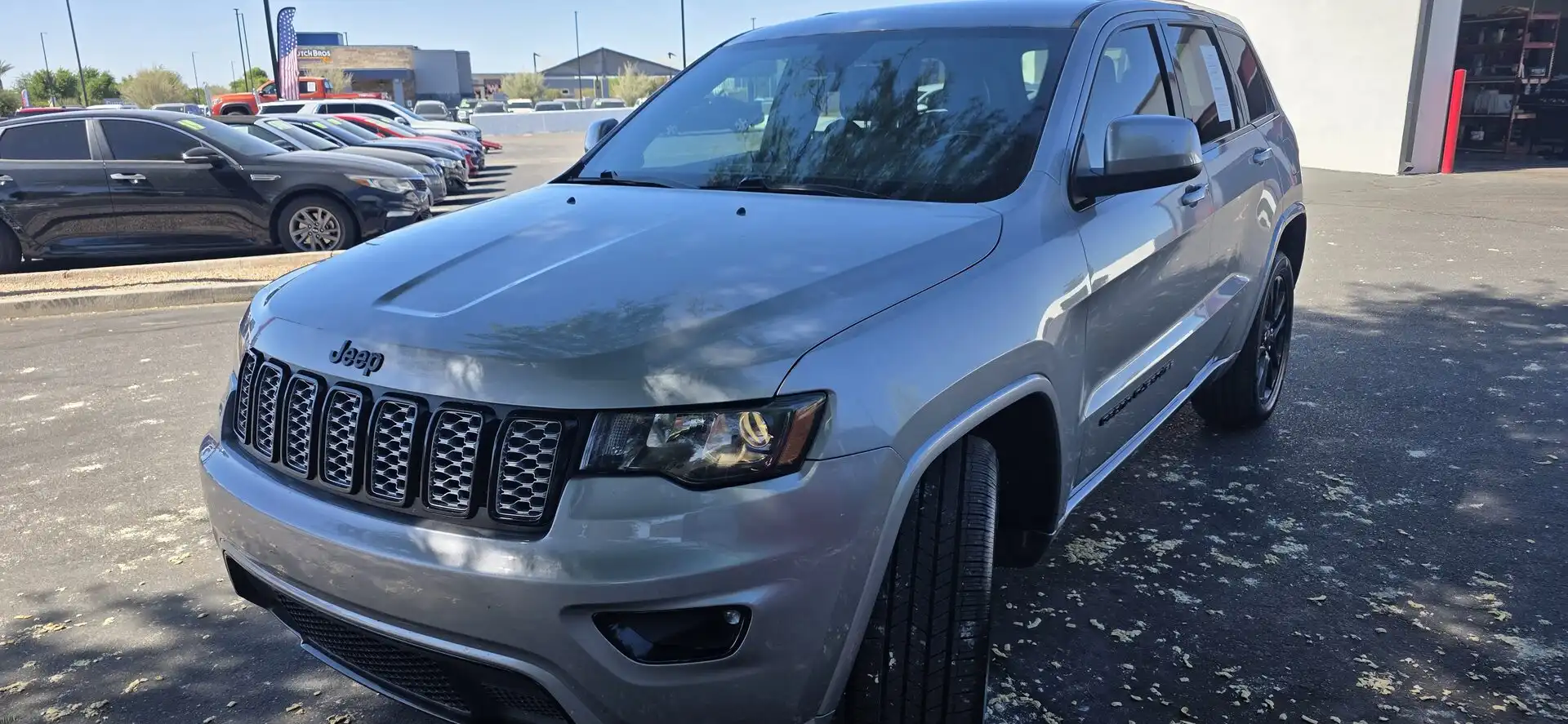 2018 Jeep Grand Cherokee Altitude 4WD's photo