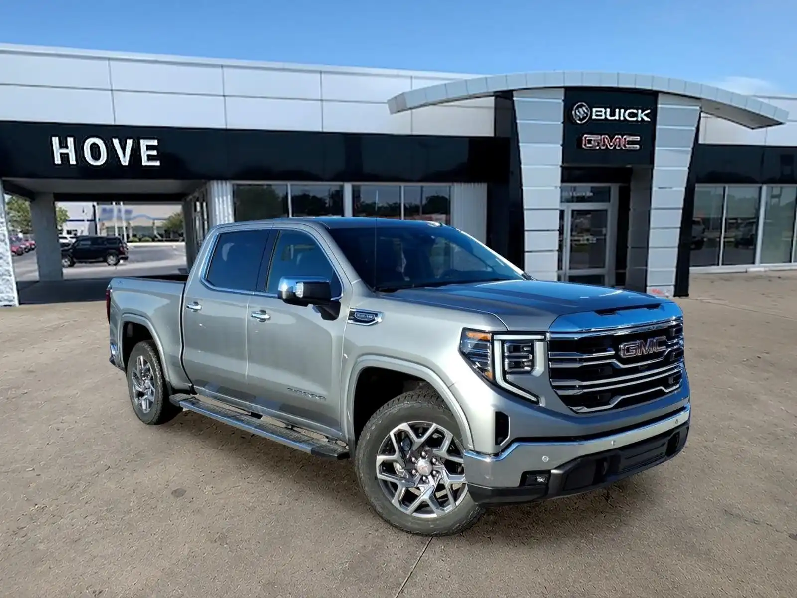 2026 GMC Sierra 4WD Crew Cab Short Box SLT's photo