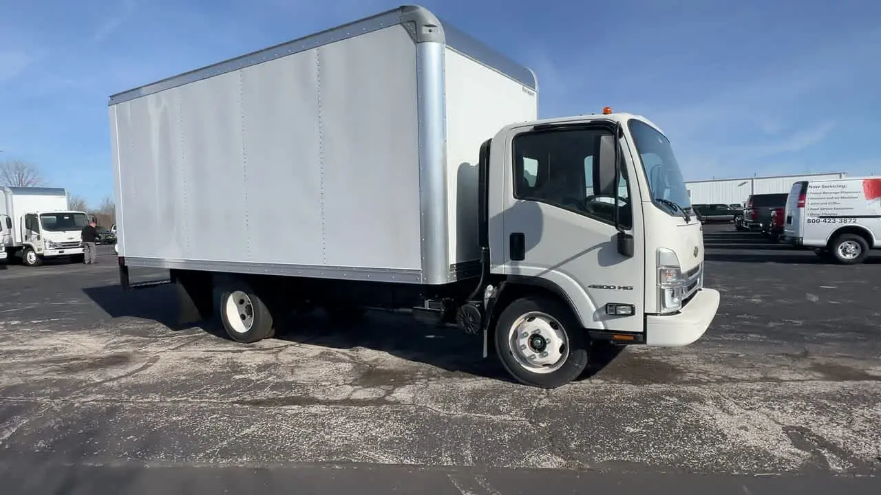 2024 Chevrolet Low Cab Forward Regular Cab 4500 Gas 176 WB photo 3