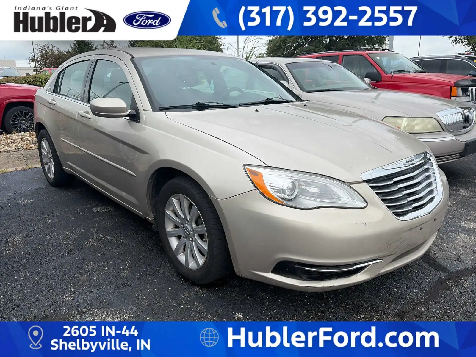 2013 Chrysler 200 Touring's photo