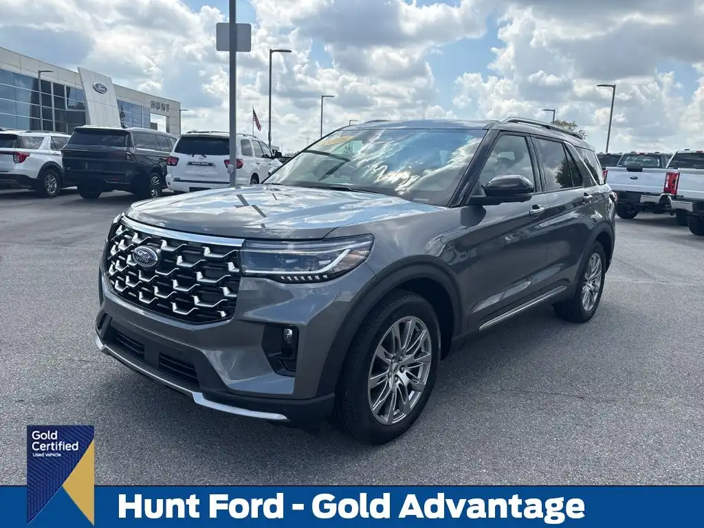 2025 Ford Explorer Platinum PL535's photo