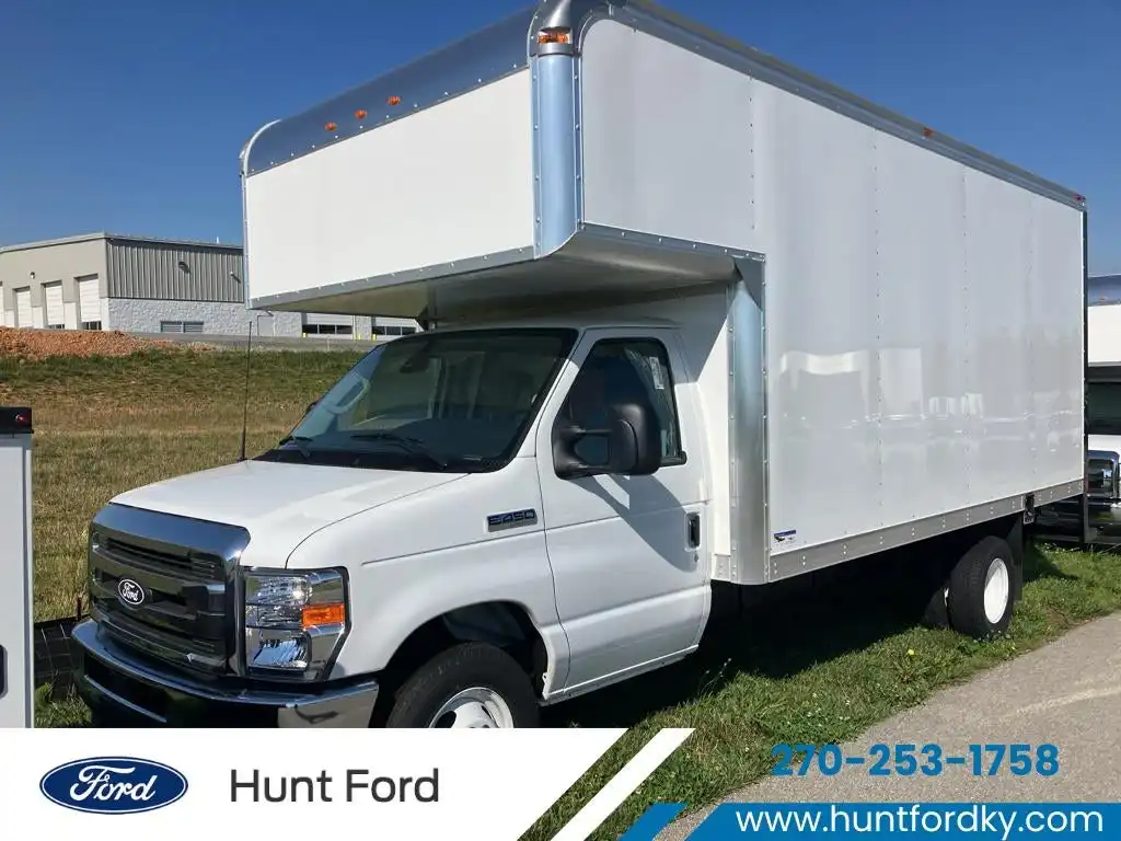 2026 Ford E-Series DRW E-450 Super Duty 176 in WB's photo