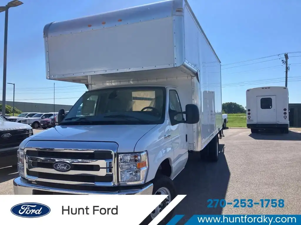 2026 Ford E-Series DRW E-450 Super Duty 176 in WB's photo