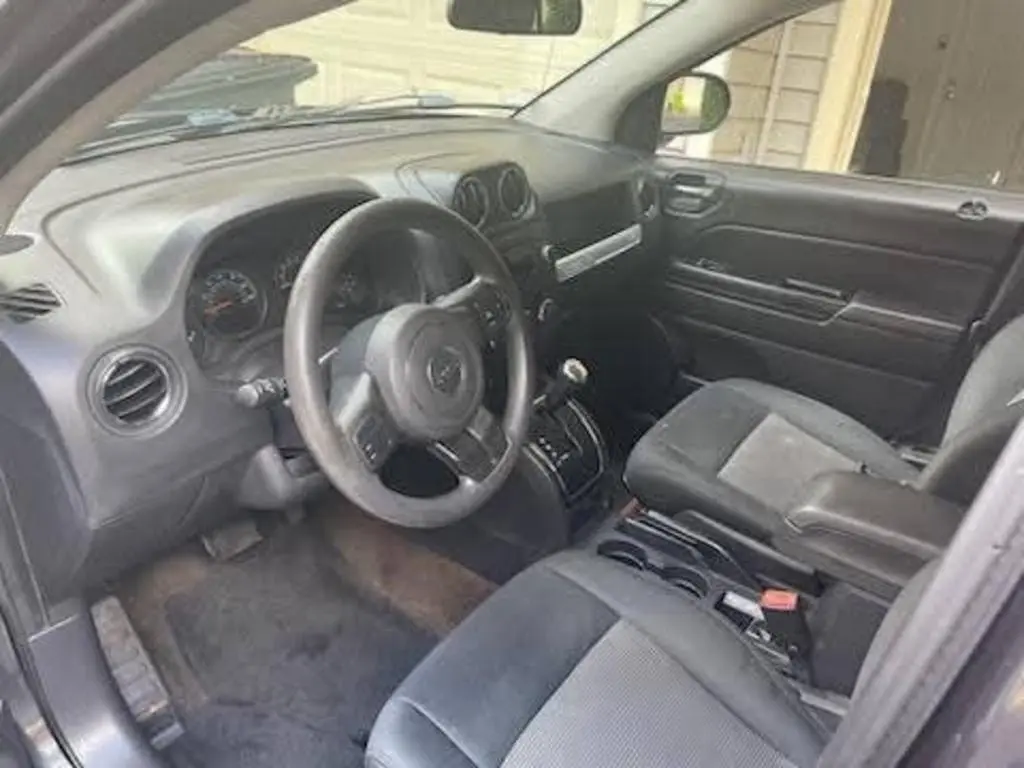 2014 Jeep Compass Sport 4X4 photo 3