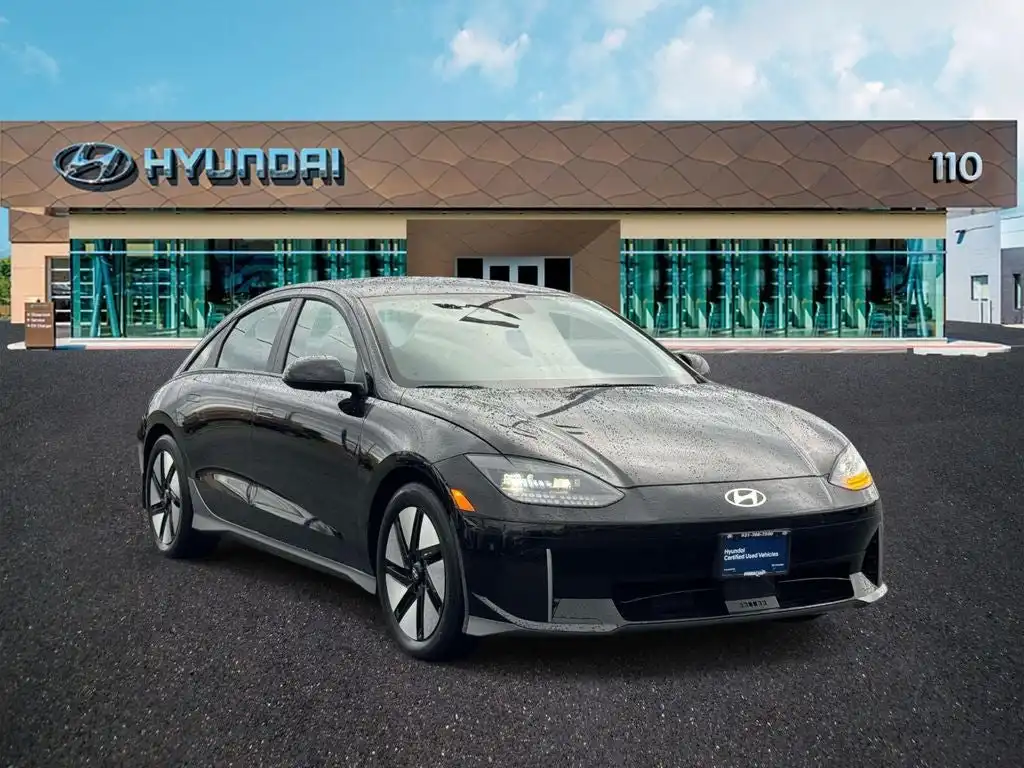 2023 Hyundai Ioniq 6 SE AWD's photo