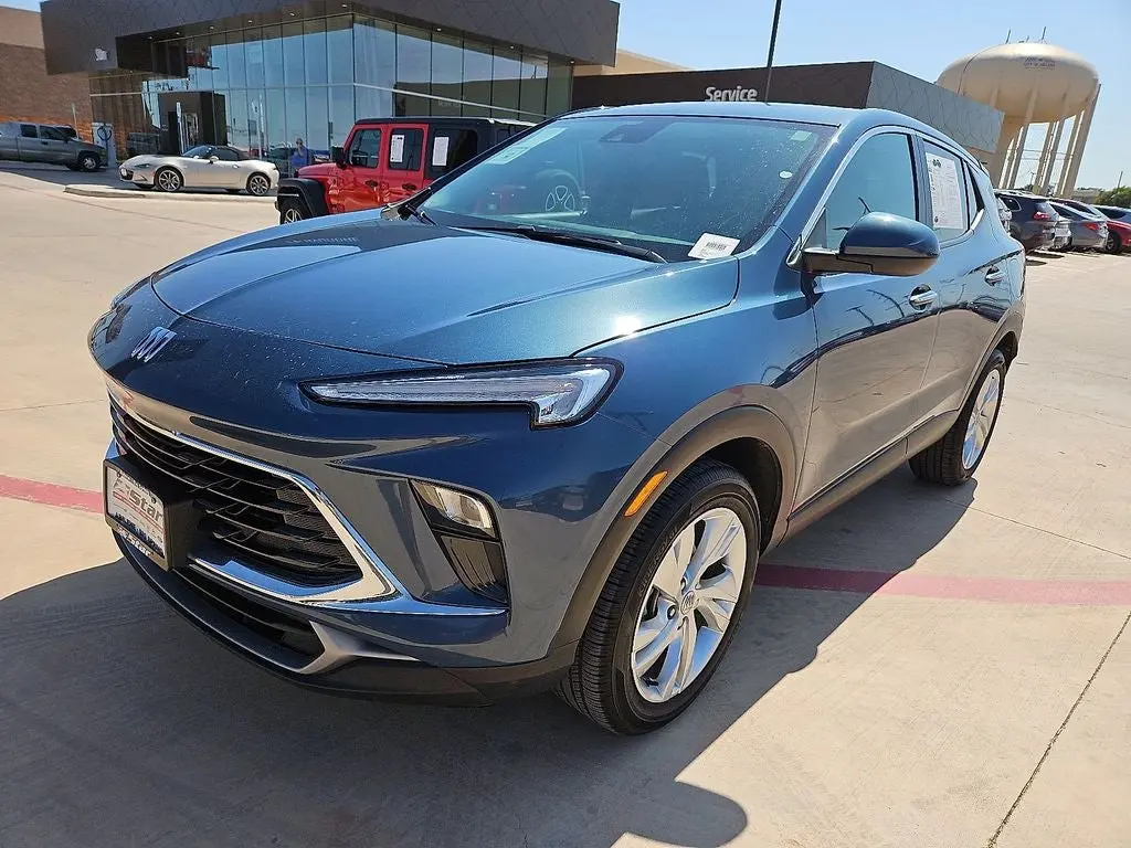 2024 Buick Encore GX Preferred photo 3
