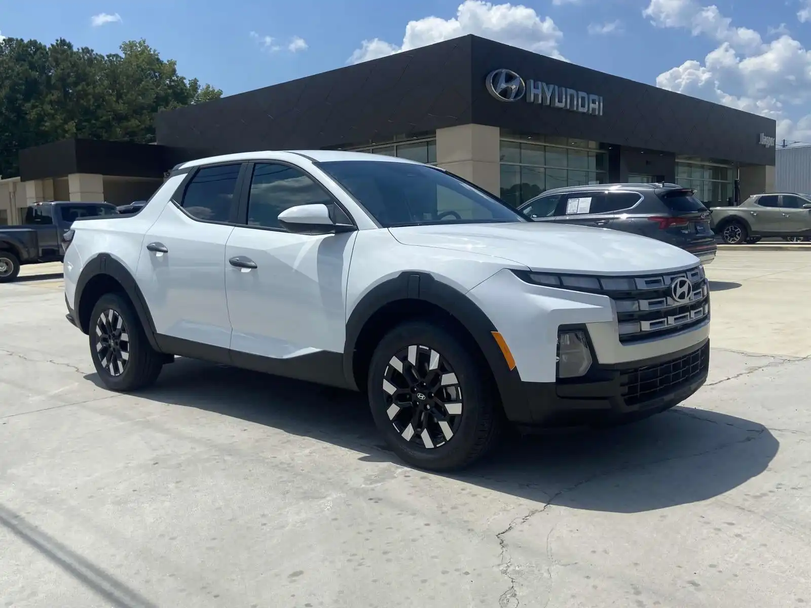 2026 Hyundai Santa Cruz SE 2.5's photo